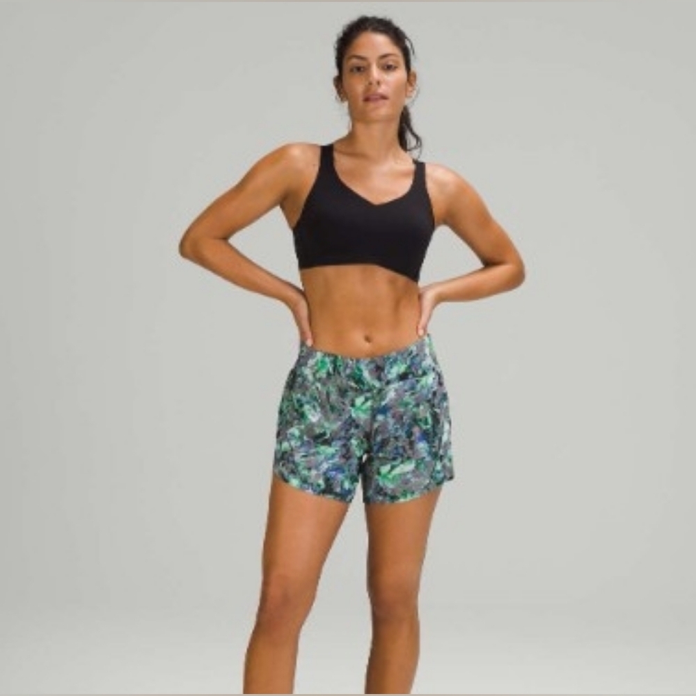 Lululemon 'Track That' Mid-Rise Lined Shorts 5” in Rapid Flourish Multi - Sz 20